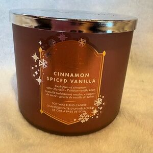 Bath & Body Works Cinnamon Spiced Vanilla Candle - Brown and Silver